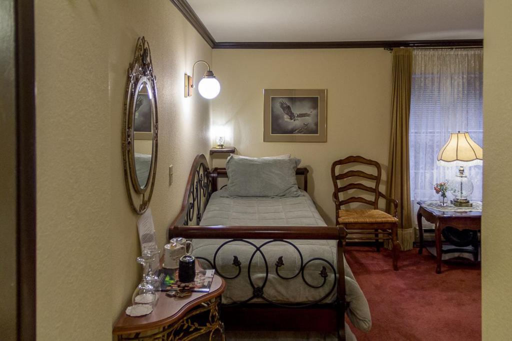 Highland Glen Lodge B&B Анкоридж Экстерьер фото