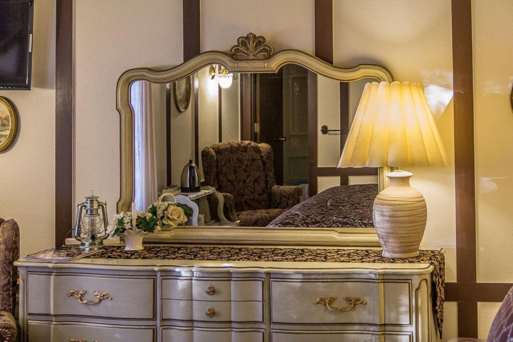 Highland Glen Lodge B&B Анкоридж Экстерьер фото